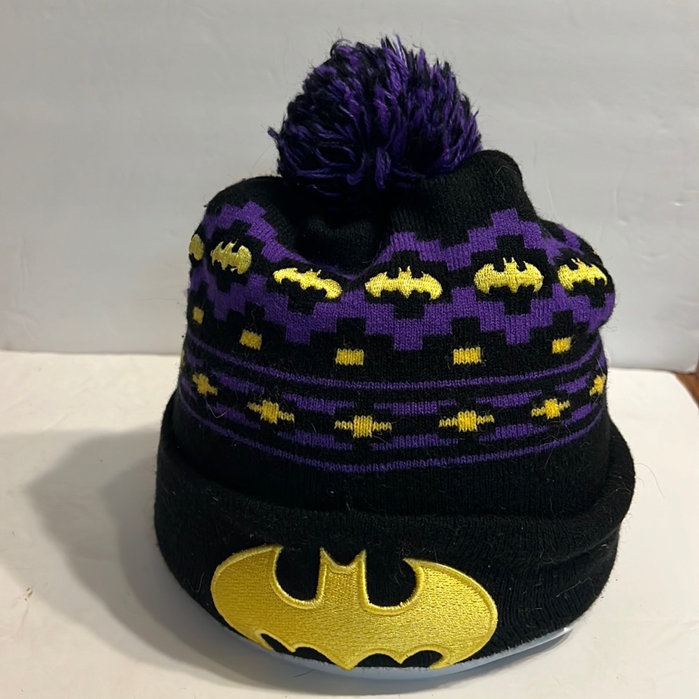 Batman beanie with tassel. DC Comics